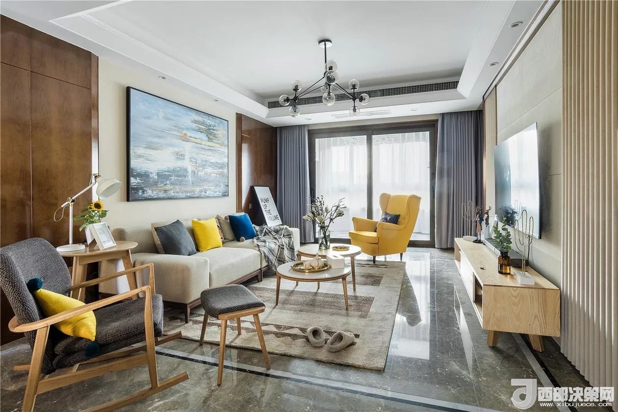 沙發(fā)背景墻選對(duì)裝飾畫，才能美了整個(gè)客廳空間！