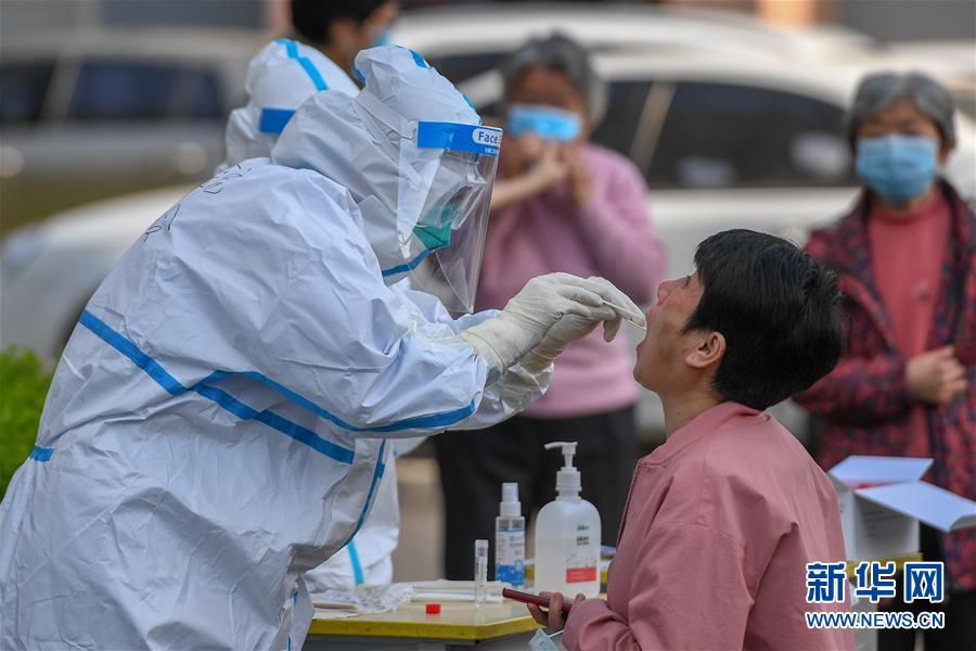 （新華全媒頭條·兩會(huì)精神看落實(shí)·圖文互動(dòng)）（5）整體謀劃、系統(tǒng)升級(jí)、全面提升——落實(shí)全國(guó)兩會(huì)精神織牢織密公共衛(wèi)生防護(hù)網(wǎng)