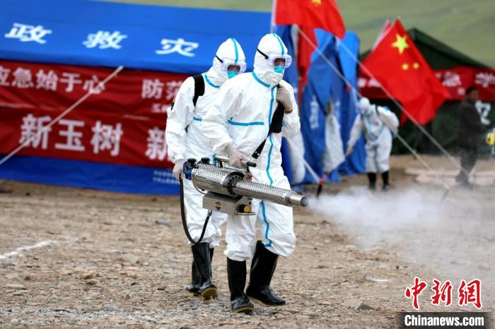 圖為進(jìn)行現(xiàn)場消毒。青海省應(yīng)急廳
